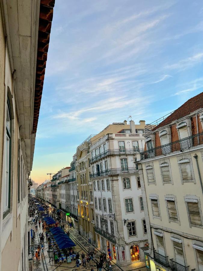 Privativo Com Banheiro Compartilhado Habitación en casa particular Lisboa